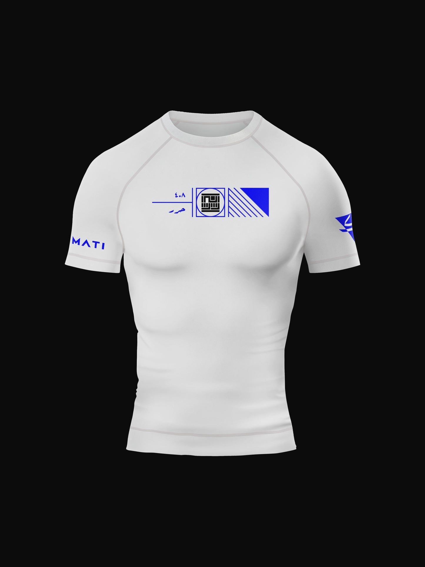 White rashguard with arabic print, used for jiu-jitsu and other martial arts (e.g. MMA). This product features an exclusive print emphasizing liberation of the individual and of society. Inspired by different types of arabic calligraphy, namely Kufic script, it exhibits a series of beautiful, geometrical circles and shapes. It is also draws from Japanese art and tribal design, highlighting the importance of spiritual freedom. It also shows the brand logo and name. Frontside view. Blue and black print color.